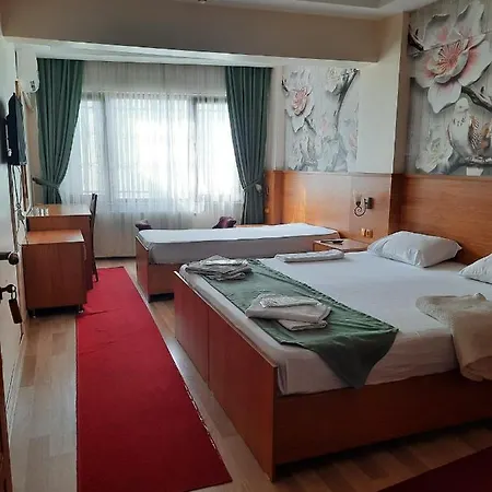Ihva Pier Loti Istambul
