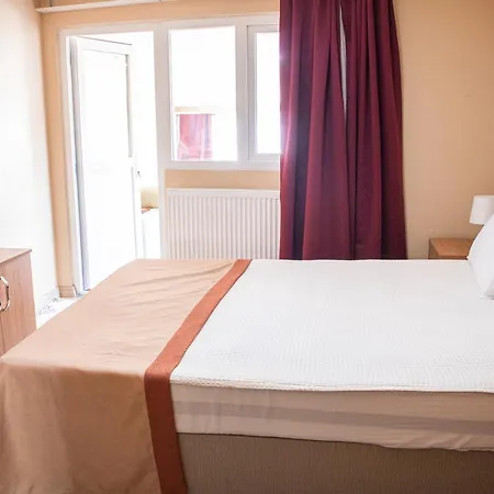 Ihva Pier Loti Hotell