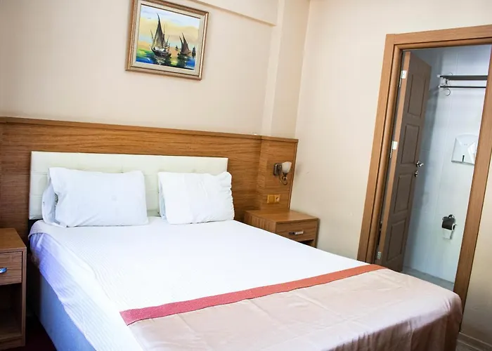 Ihva Pier Loti מלון 3*