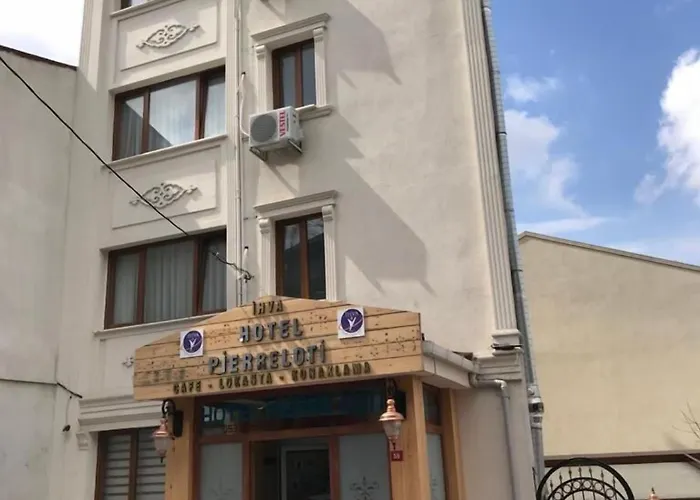 Ihva Pier Loti מלון