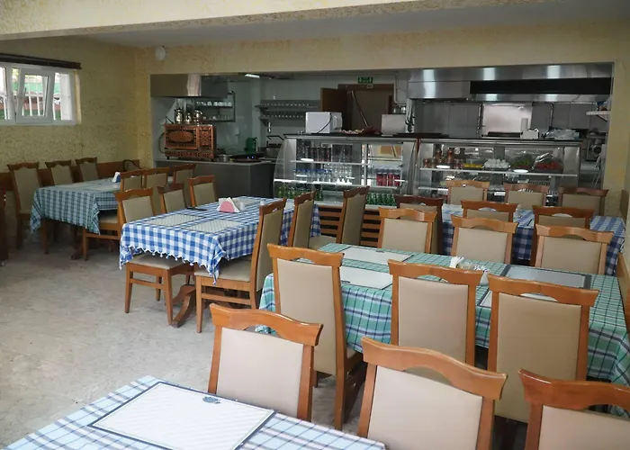 Ihva Pier Loti מלון 3*