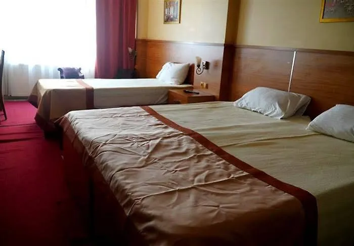 מלון Ihva Pier Loti 3*