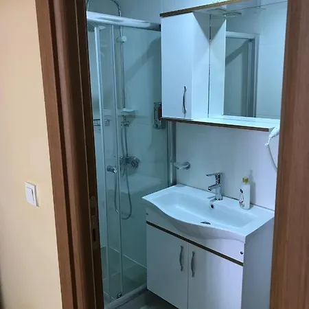 ıhva Pıerrelotı Oda ve Kahvaltı