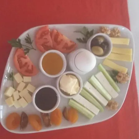 Ihva Pier Loti 호텔 3*