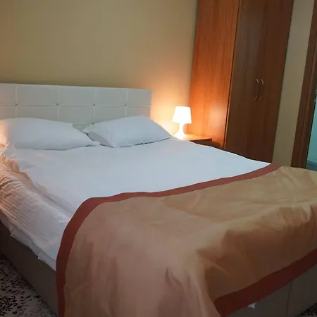 Ihva Pier Loti 호텔 3*